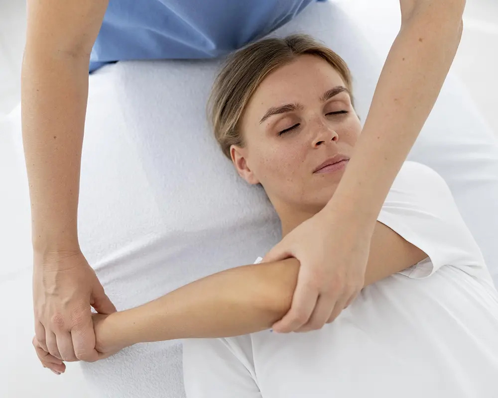Assisted Stretching Service | Maryam Aquatics & Bodyworks
